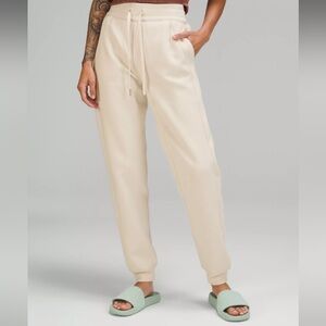 Lululemon Women's Scuba High-Rise Jogger Full Length